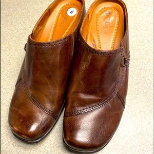 Womens Size 11 Earth Spirit Classics “Emma” mule Clog slip on shoes